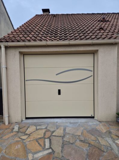 Porte de garage sectionnelle