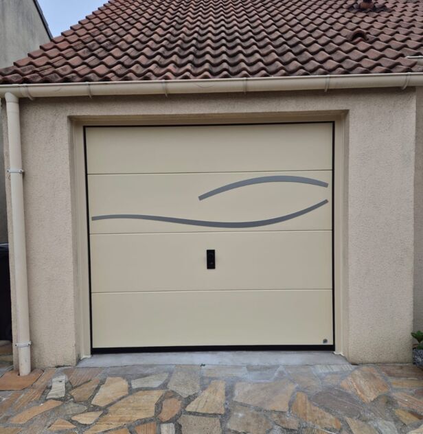 Porte de garage sectionnelle